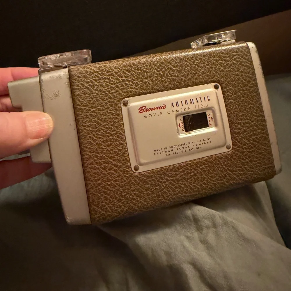 Vintage KODAK Brownie 8mm Automatic Movie Camera F/2.3 Lens UNTESTED